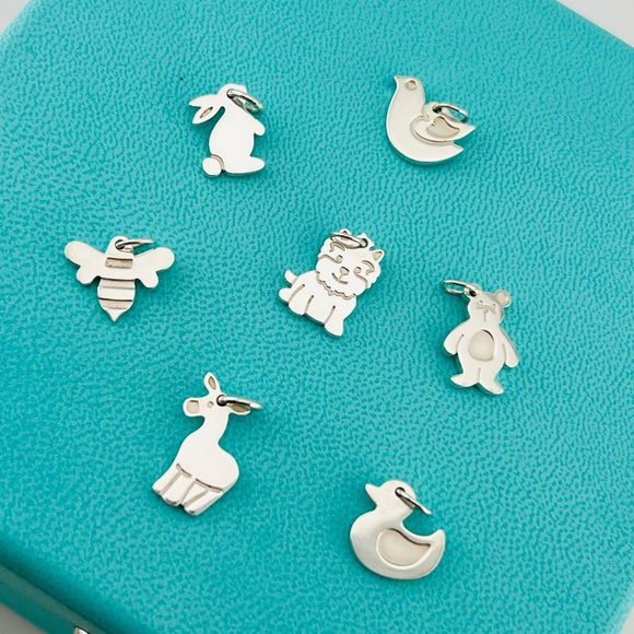 Tiffany New Yorkie Charm - Picture 6 of 7